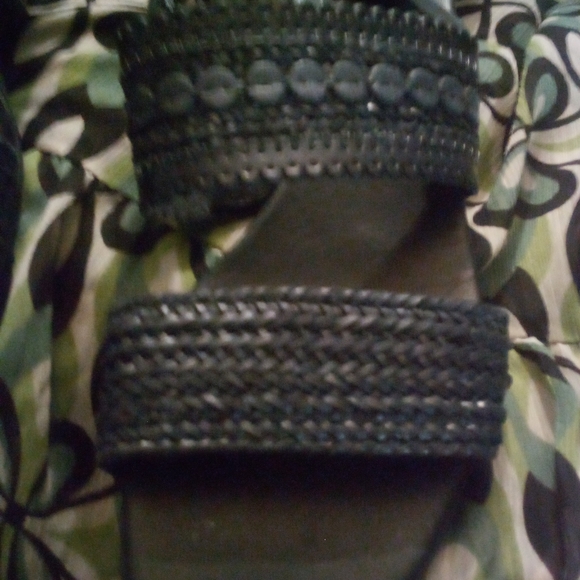 Sandals - Picture 2 of 7